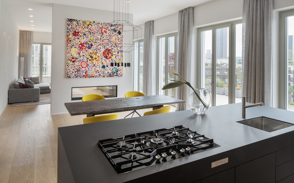 Inspiration for a modern kitchen in Frankfurt.