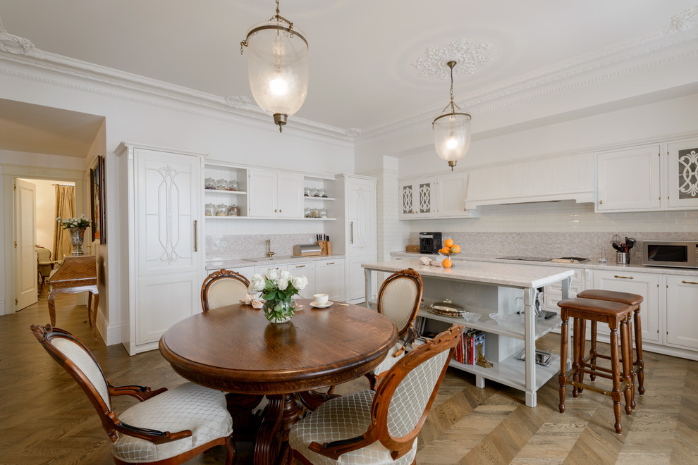 Example of a transitional kitchen design in Novosibirsk
