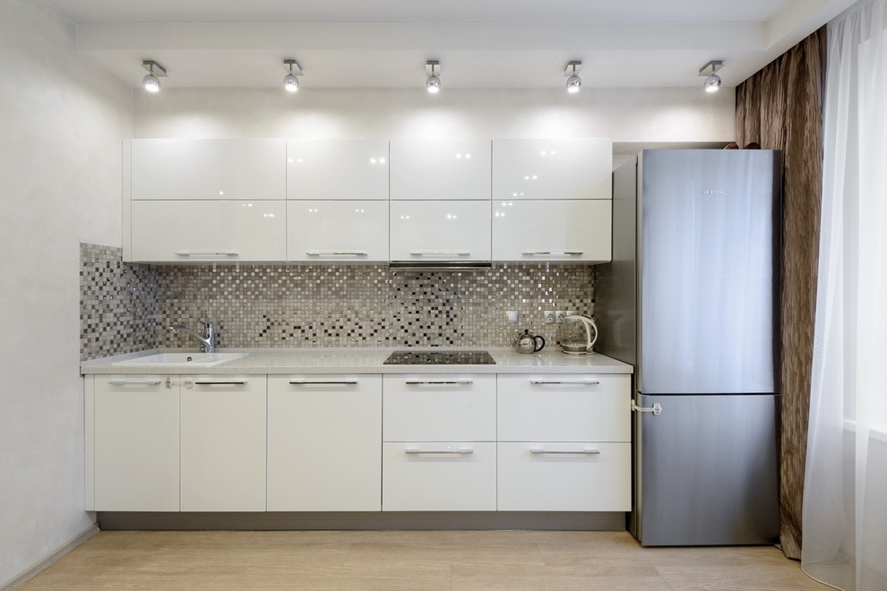 Example of a trendy kitchen design in Novosibirsk