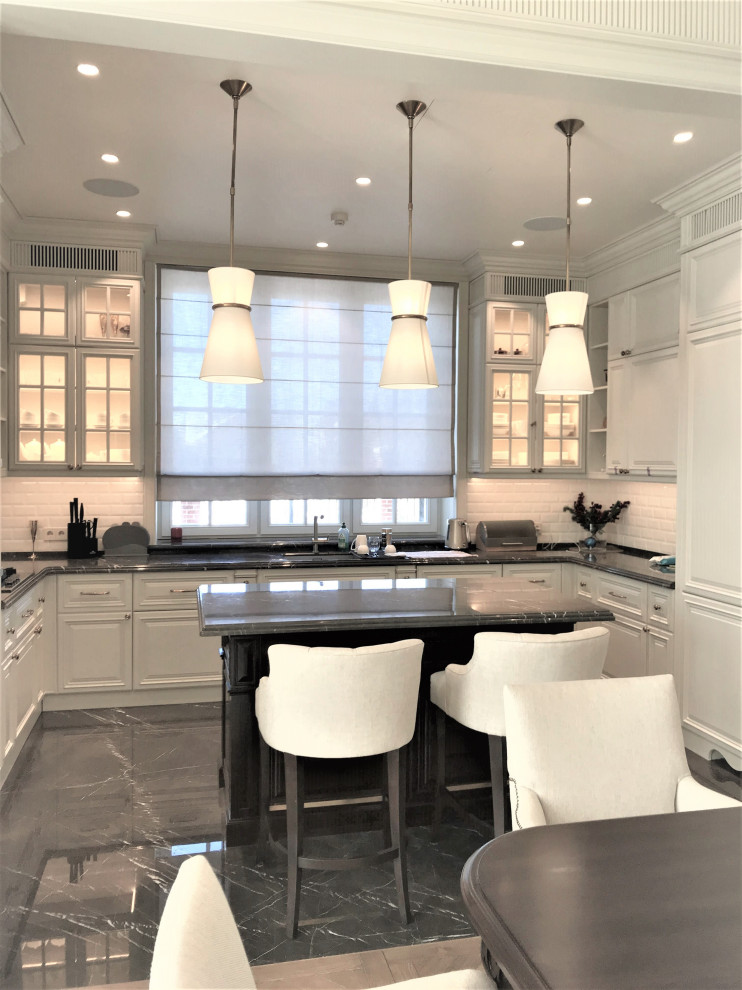 Стильный дизайн: кухня в классическом стиле в частном доме - последний тренд