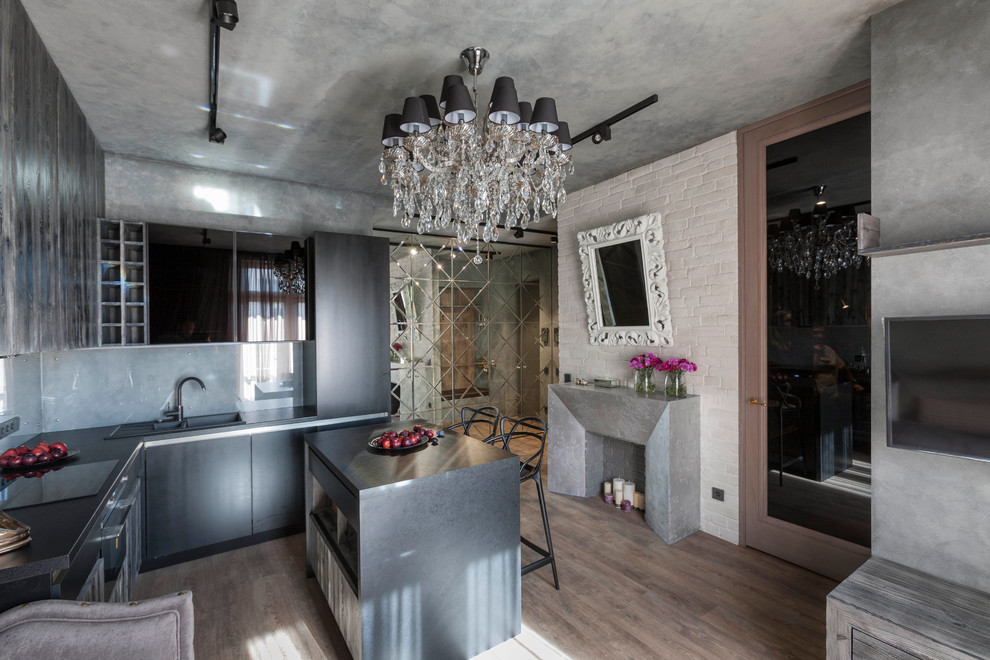 Example of an eclectic kitchen design in Saint Petersburg