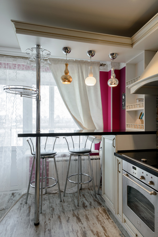 Inspiration for a transitional kitchen remodel in Novosibirsk