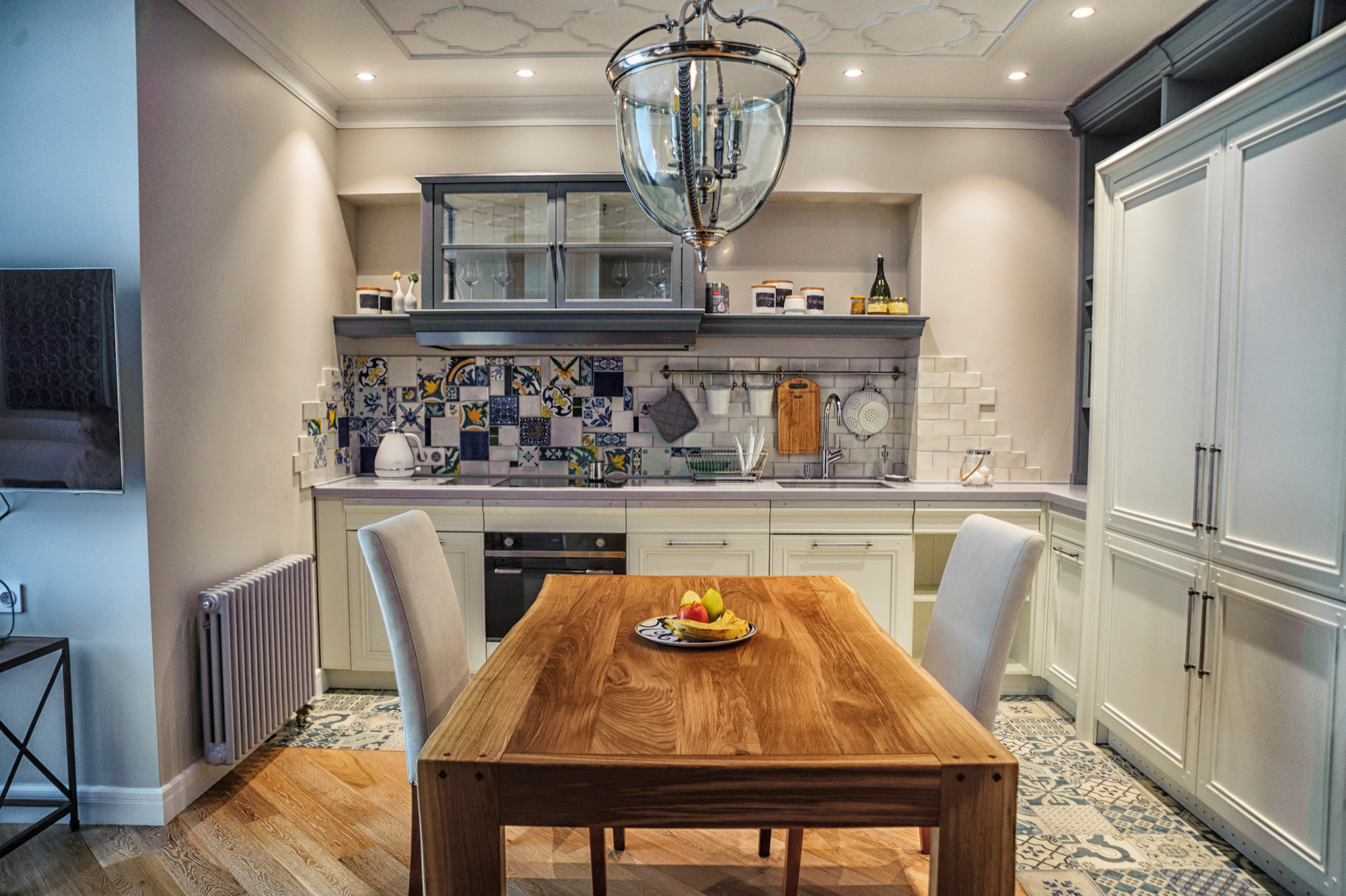 Дизайн кухни-гостиной 17 кв. м: планировка интерьера, зонирование, 50+ фото
