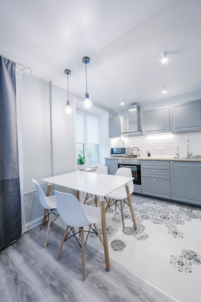 Стильный дизайн: кухня в современном стиле с серыми фасадами - последний тренд