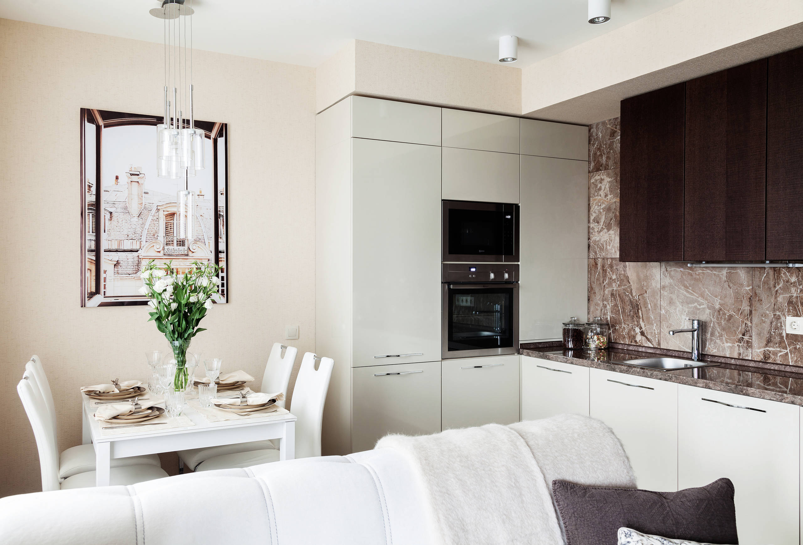 Кухня, совмещенная с гостиной, в частном доме: 100 реальных фото дизайна