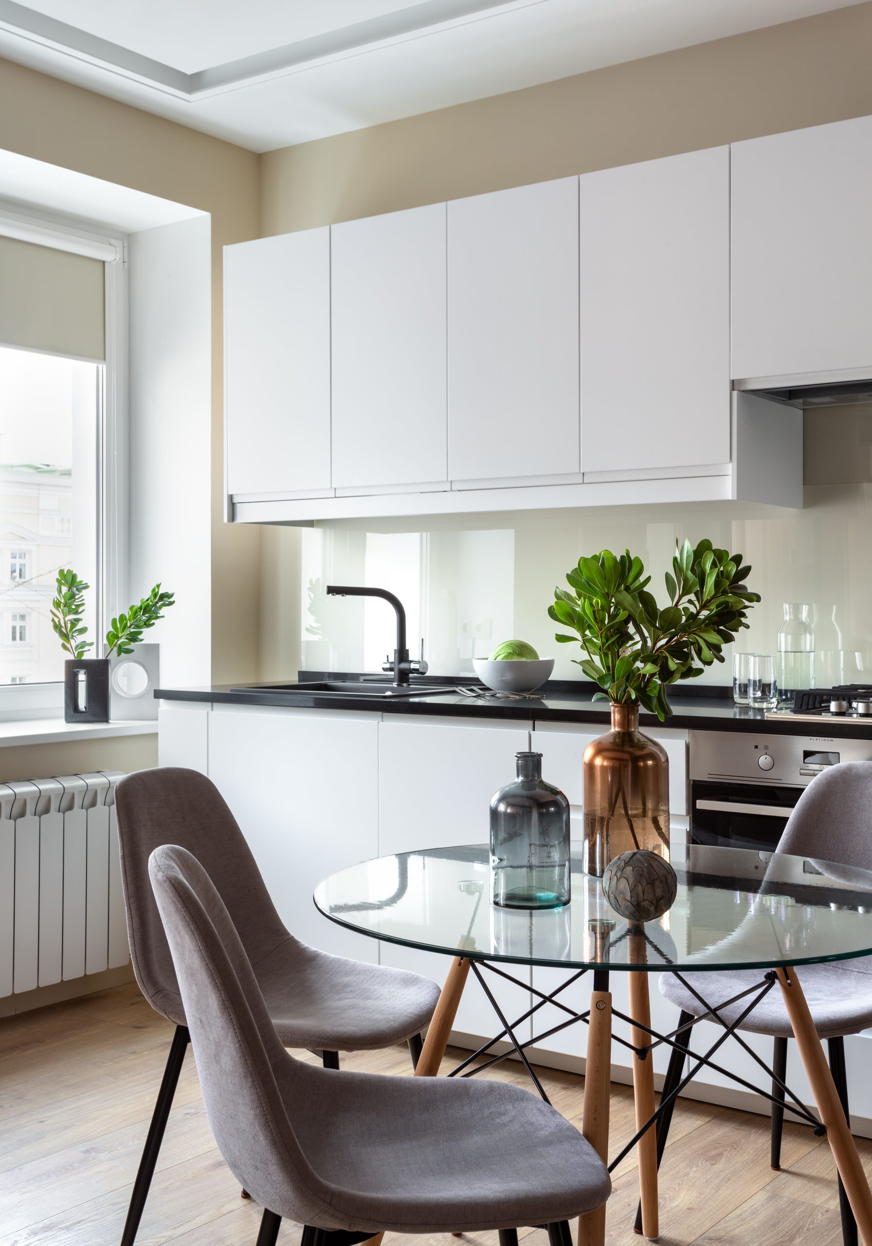 Houzz тур: Квартира с «секретной» гардеробной | Houzz Россия