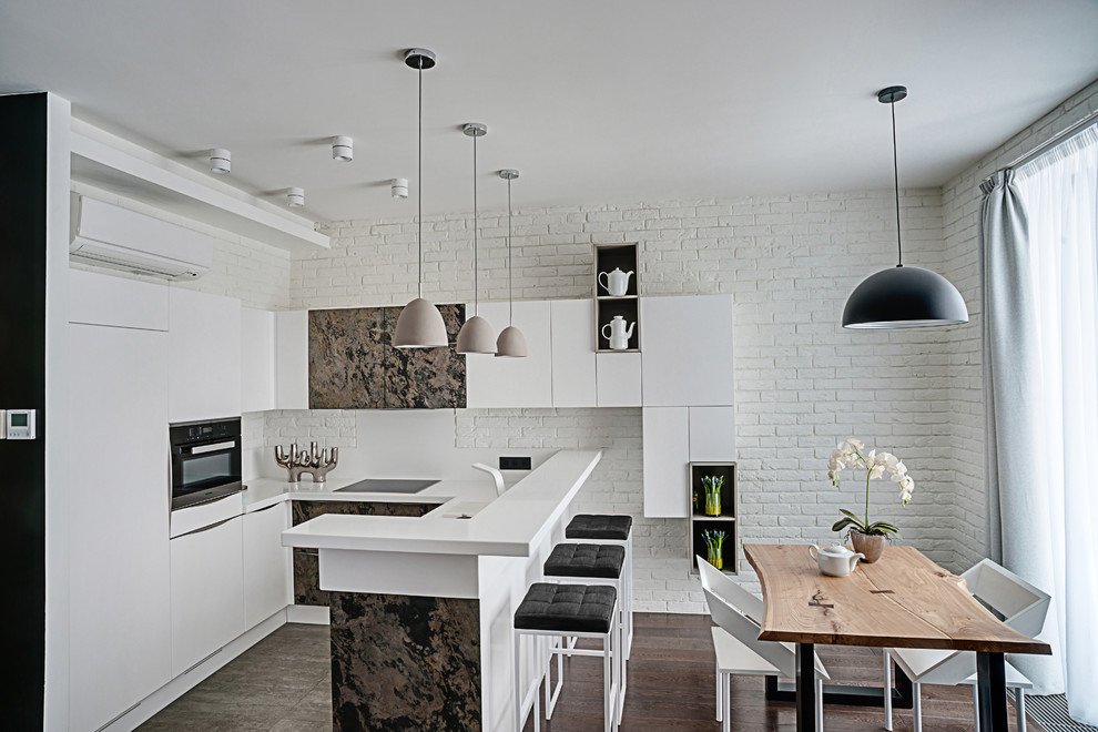 Photo of a contemporary kitchen in Moscow.