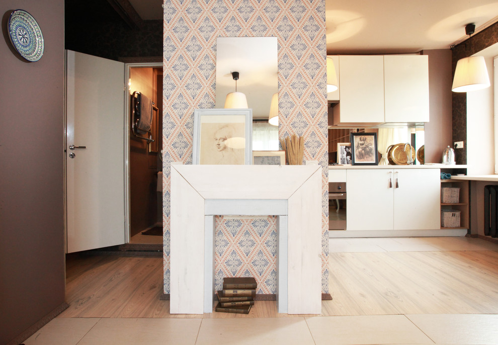 Стильный дизайн: маленькая прямая кухня в скандинавском стиле с обеденным столом без острова для на участке и в саду - последний тренд
