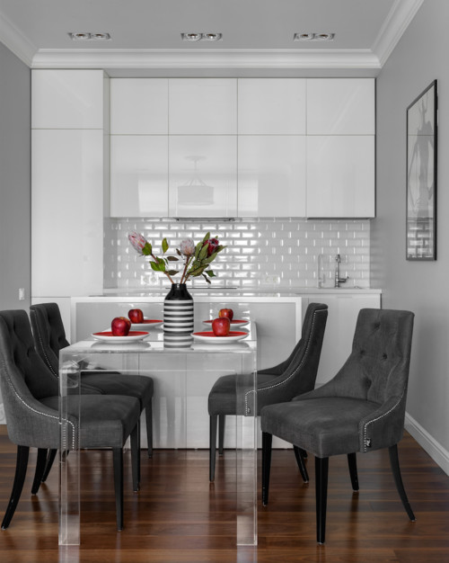 Subway Tile Backsplash Shines in White Eat-in Kitchen Design for Small Spaces