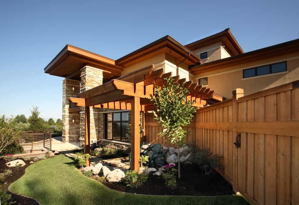 Contemporary garden in Salt Lake City.