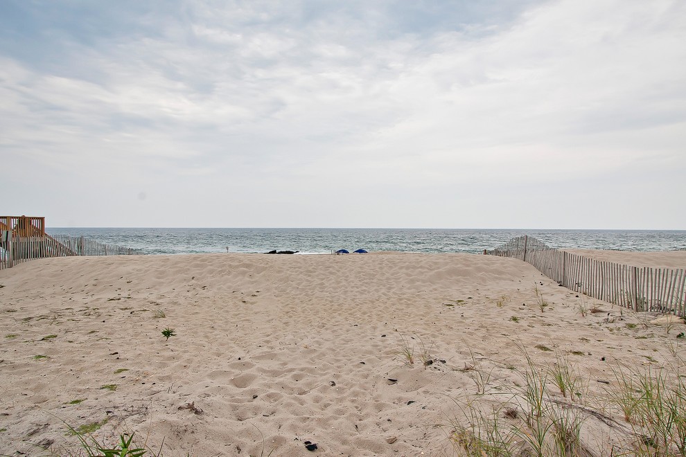 1 Howe Street, Bay Head, NJ Beach Style Landscape New York by