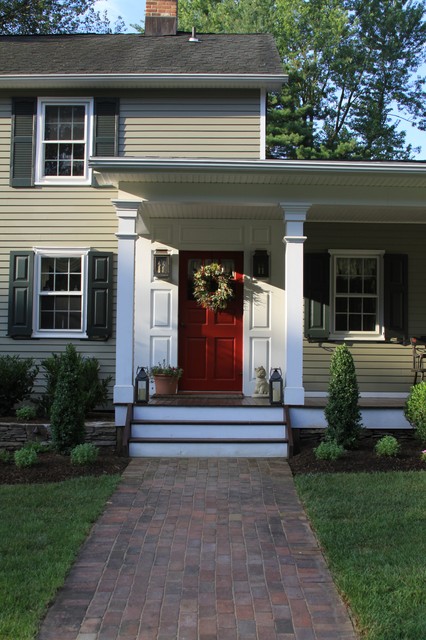 1800's Farm Home in Hunterdon County, New Jersey - Country - Garden - New  York - by Madlinger Exterior Design LLC | Houzz IE
