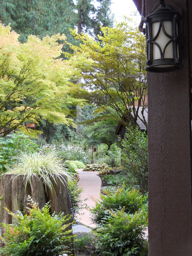 Design ideas for a classic garden in Portland.
