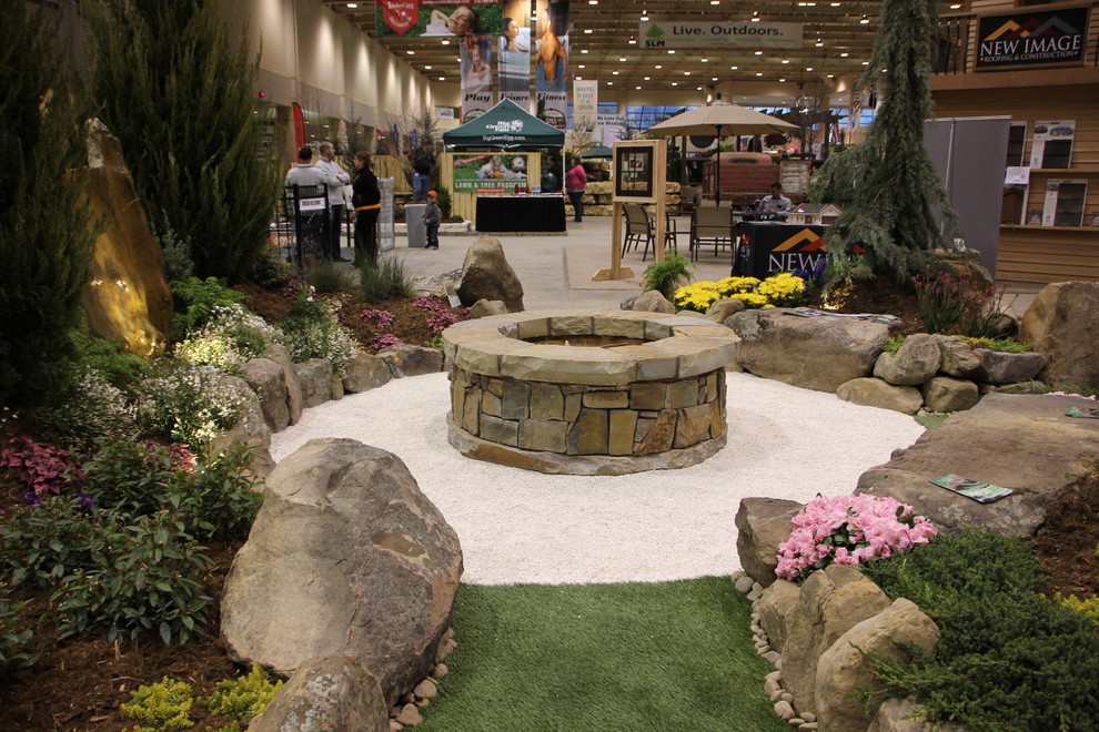 Design ideas for a small coastal landscaping in Wichita.