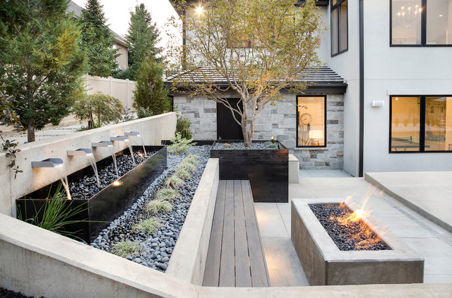 10 Contemporary Retaining Walls Offer Fresh Ideas For Slopes - Stucco Retaining Wall Diy
