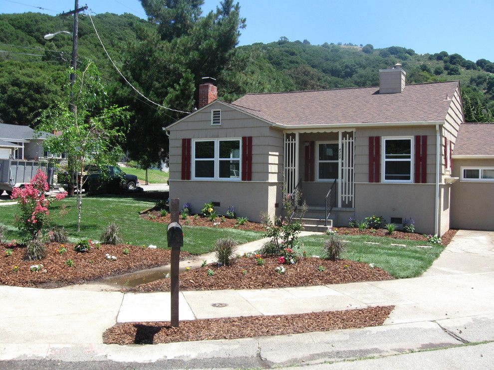 This is an example of a traditional landscaping in Sacramento.