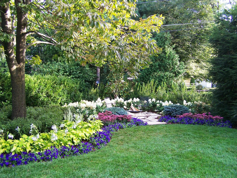 This is an example of a traditional garden in Columbus.