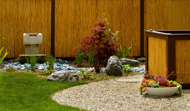 Enjoy the Simple Beauty of a Backyard Rock Garden