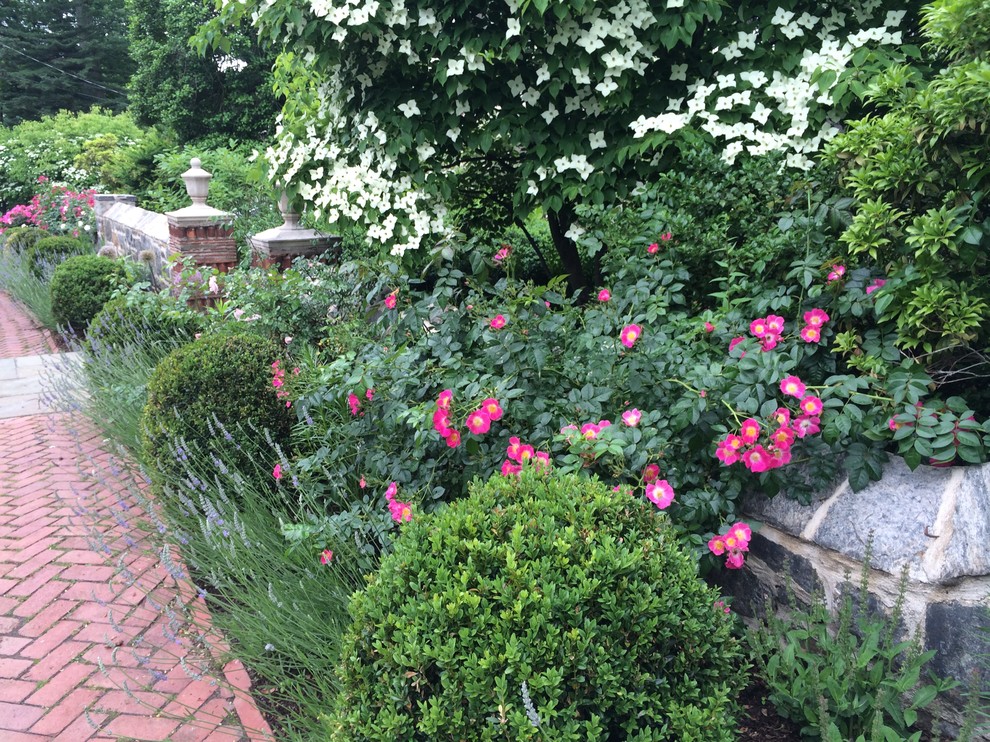 A Bronxville Landscape Landscape New York by Lilac Garden Design