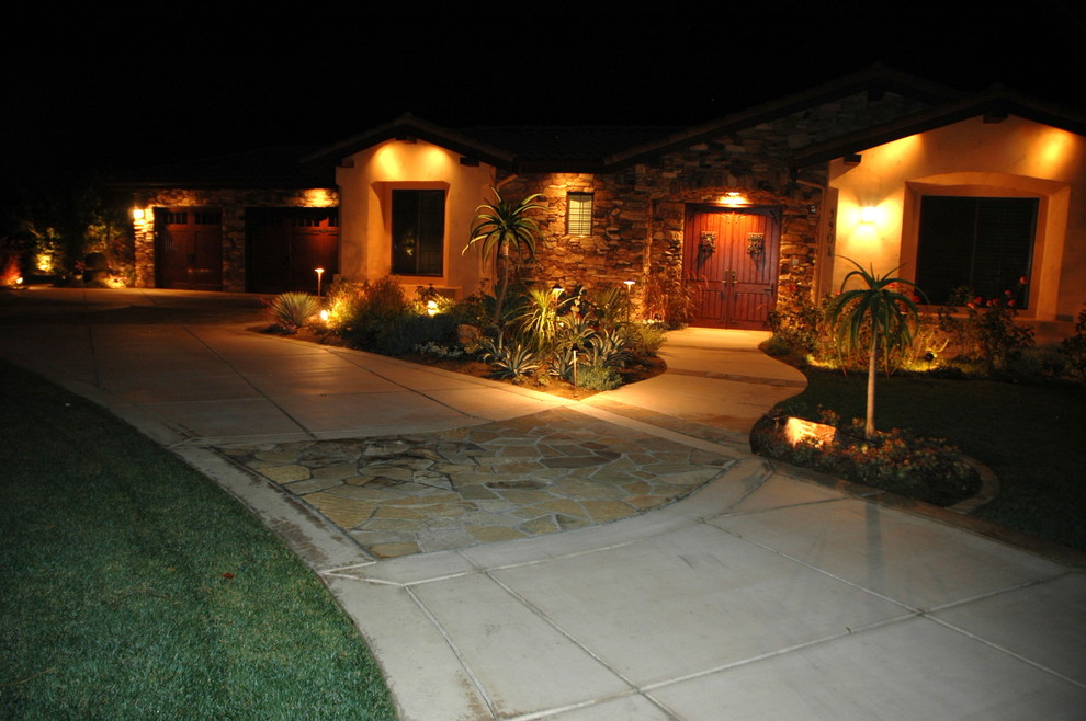 This is an example of a traditional landscaping in San Diego.
