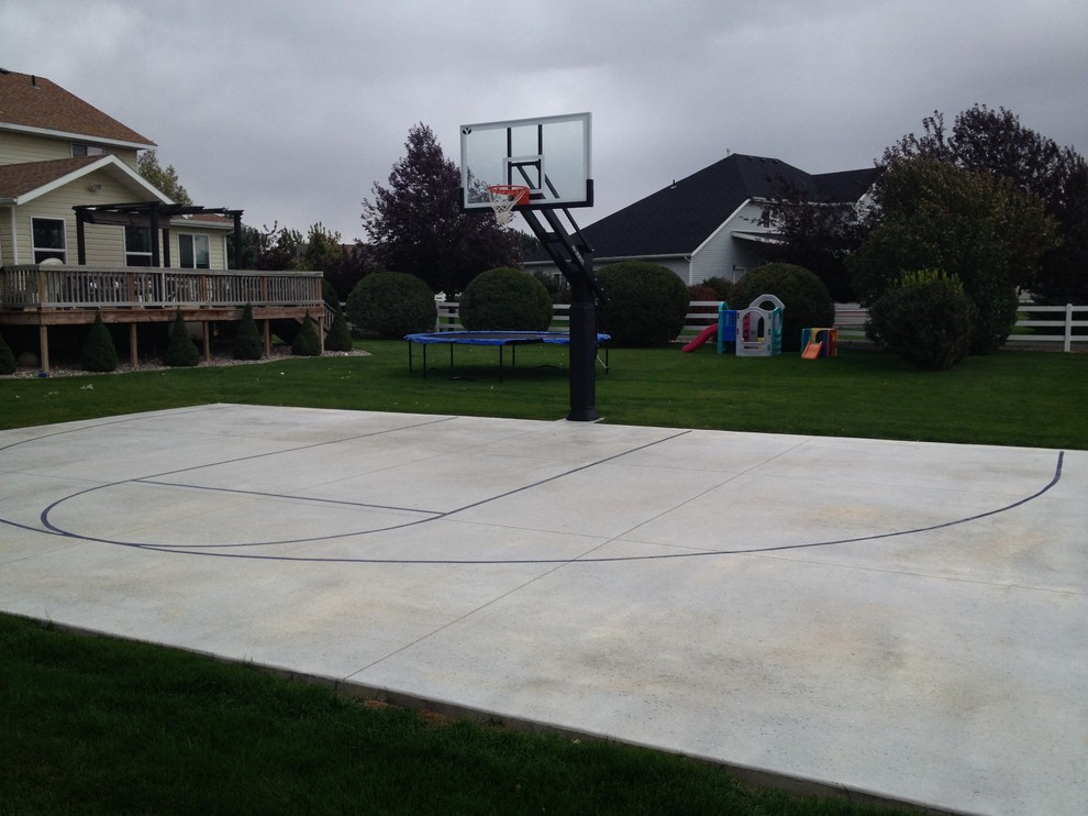 Andy T's Pro Dunk Diamond Basketball System on a 44x30 in Pocatello, ID