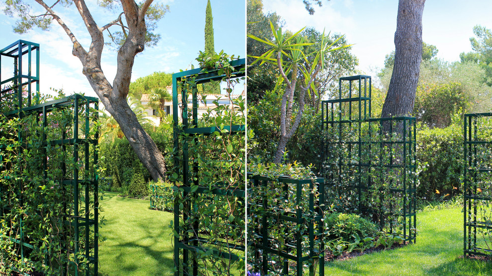 Cette image montre un aménagement d'entrée ou allée de jardin méditerranéen avec une exposition ensoleillée.