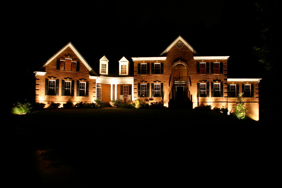Architectural outdoor facade lighting Nashville TN Traditional