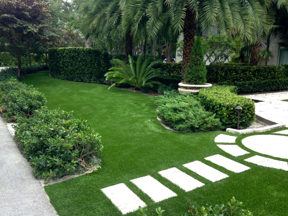 Artificial Grass - Traditional - Landscape - Miami - by Southwest