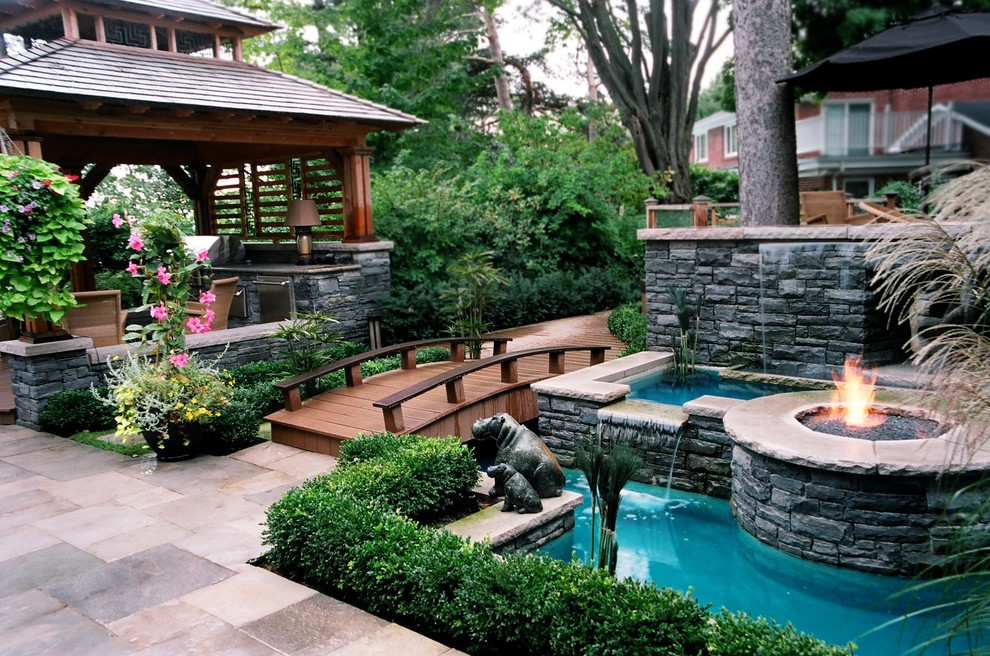 Imagen de jardín de estilo zen en patio trasero