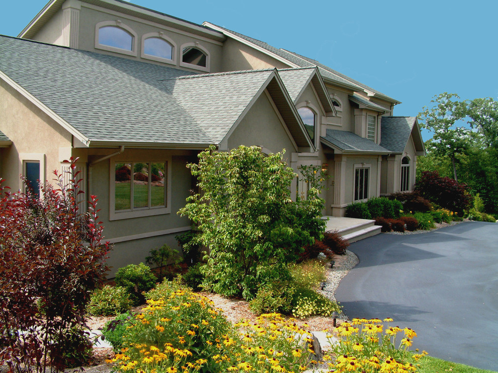 Award Winning Planting Design - Front Yard - Traditional - Landscape