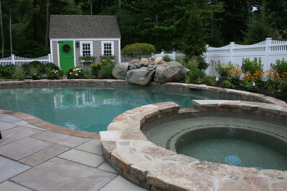 Пример оригинального дизайна: бассейн в стиле фьюжн