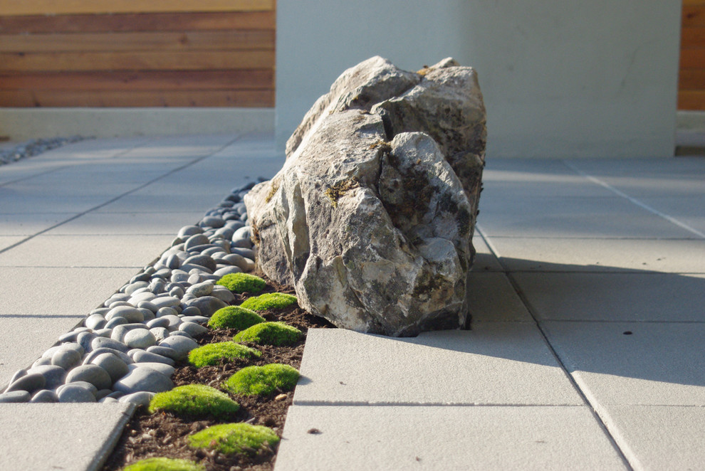 Photo of a landscaping in Vancouver.