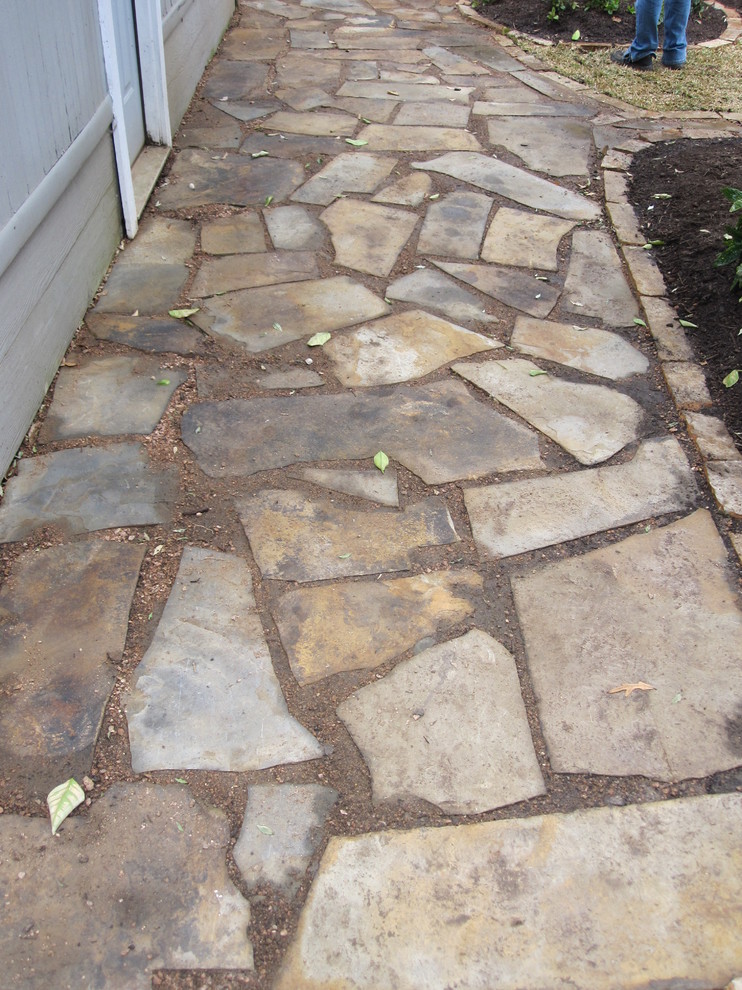 Beautiful Oranges Trees and Lots of Shade Traditional Landscape