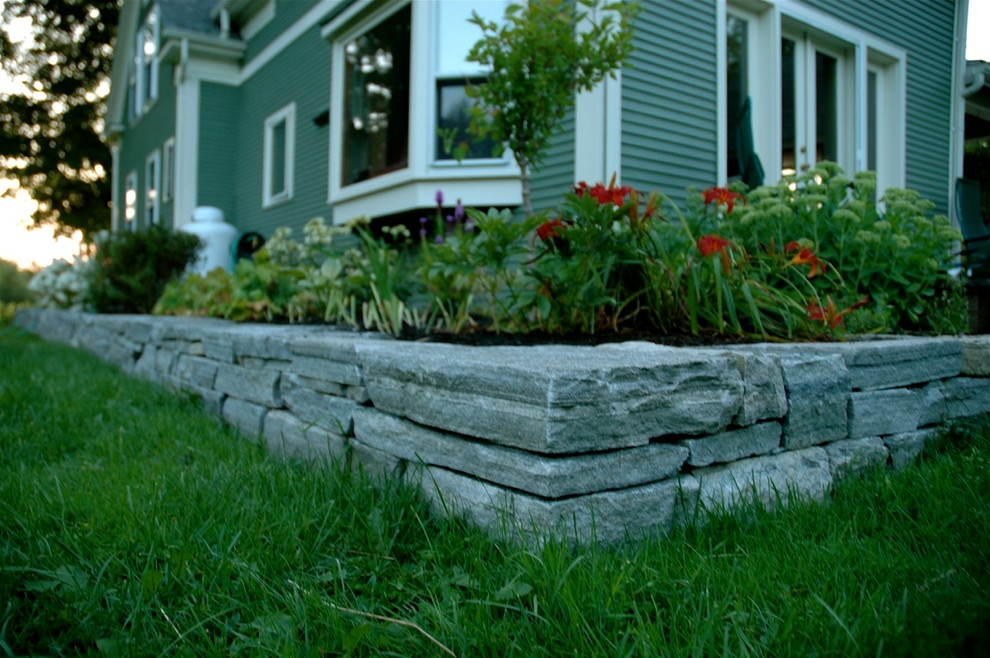 Bolton Foundation Walls and Gardens Traditional Landscape Burlington by Church Hill