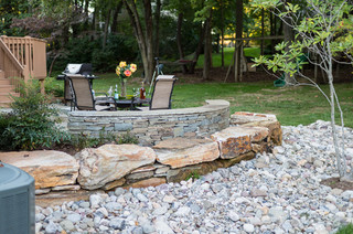 Through the garden gate — The beauty of dry stacked stone walls