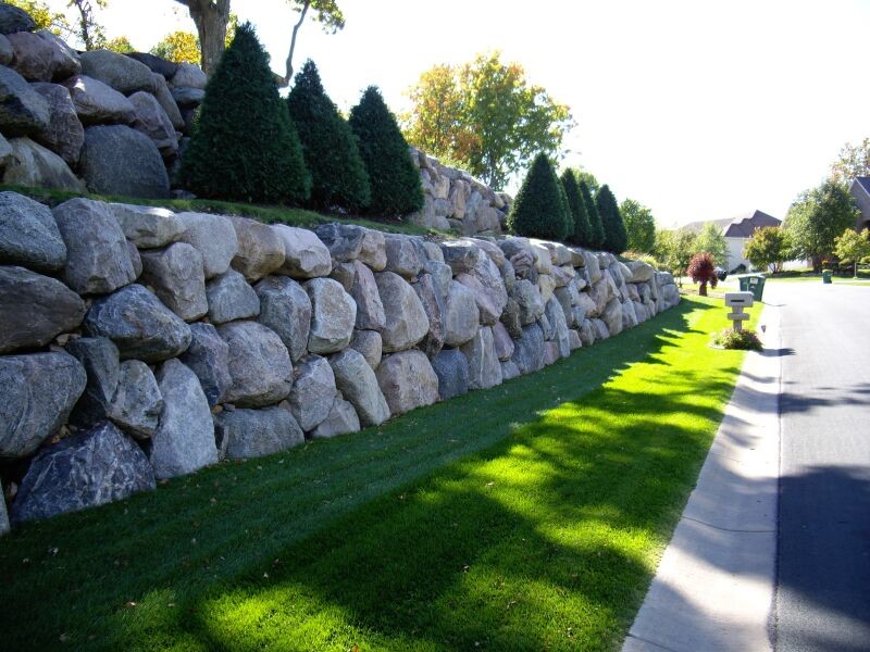 Boulder Retaining Wall Houzz, Boulder Rock Landscaping Retaining Walls