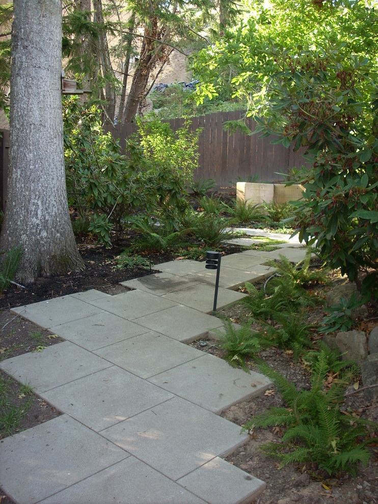 Brannock Garden Contemporary Landscape Other by LandCurrent