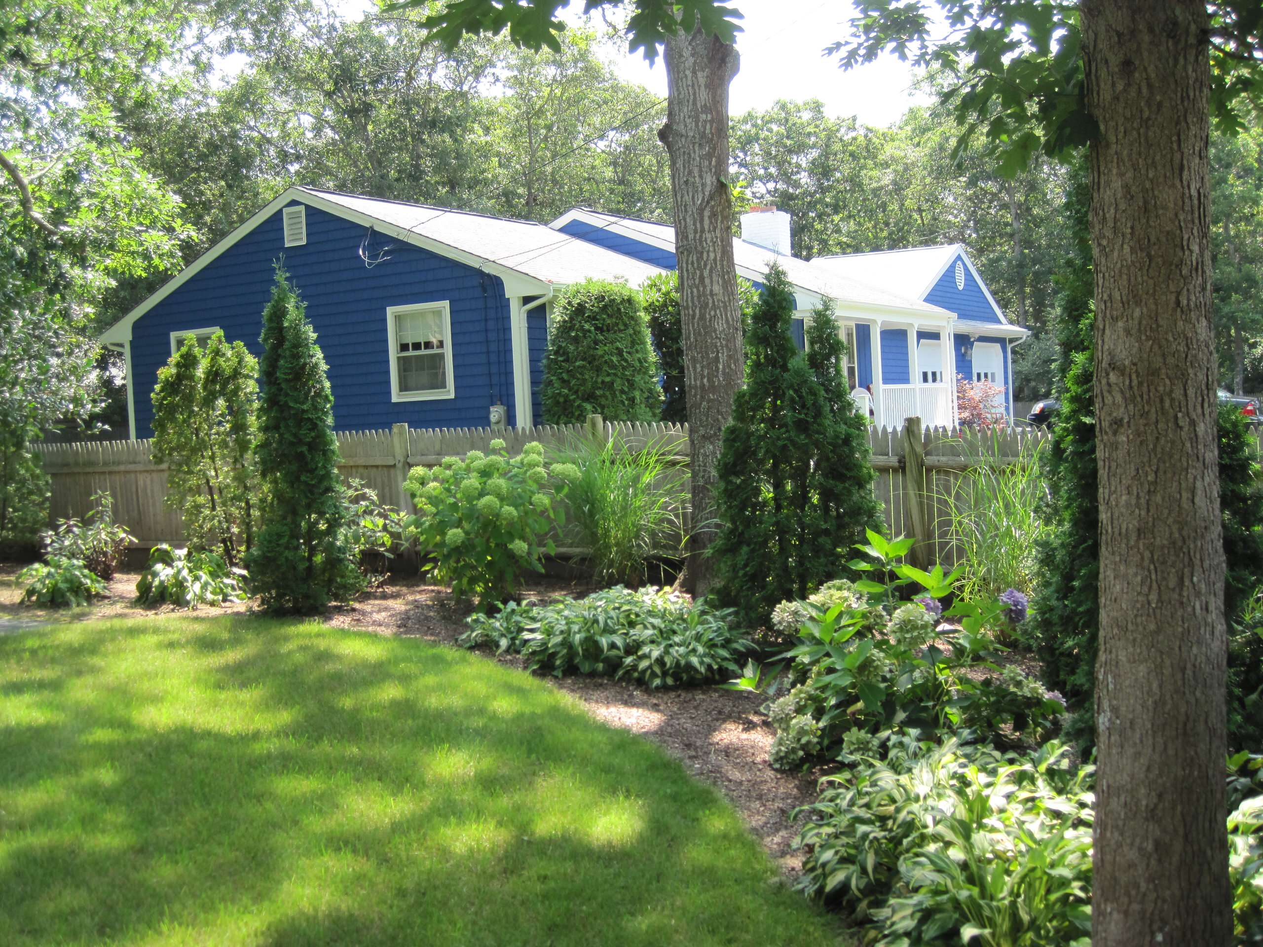Cape Cod House Traditional, Cape Cod Landscaping Companies