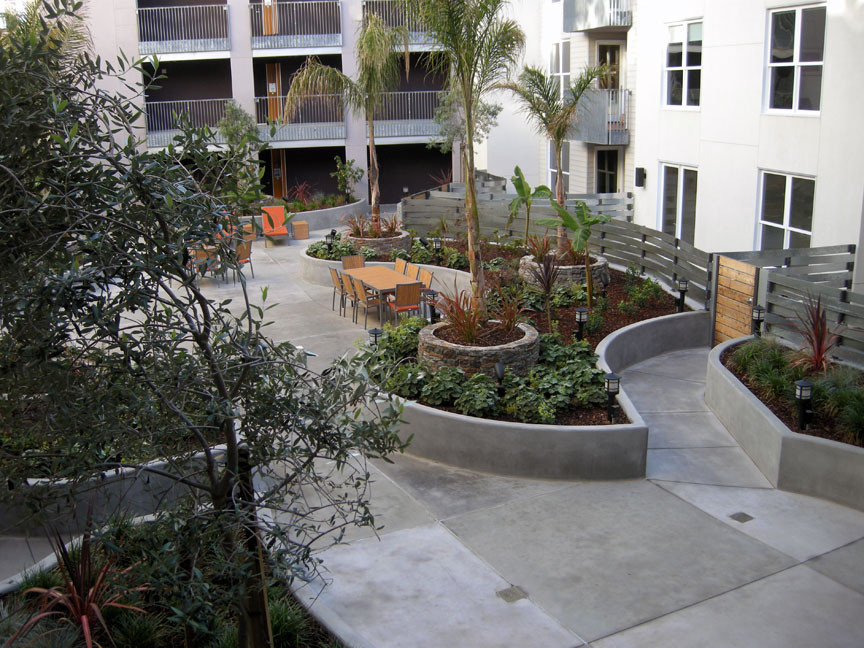Carroll Street Station Residential Courtyards, San Francisco