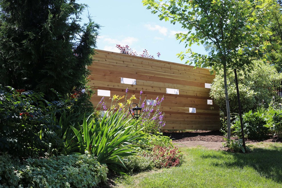 Foto di un giardino minimal dietro casa e di medie dimensioni