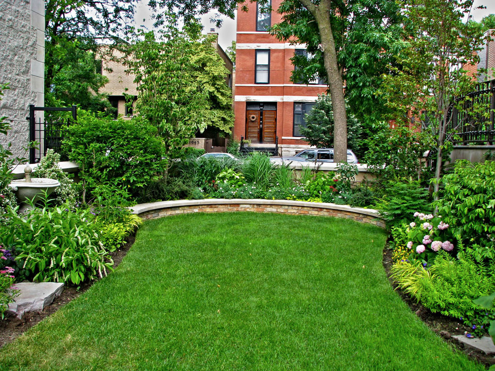Chicago Residence Traditional Landscape Chicago by Arrow. Land