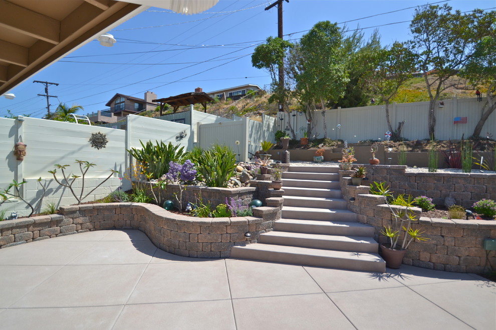 Chula Vista91910Expansive Concrete Patio and Block Terracing Beach