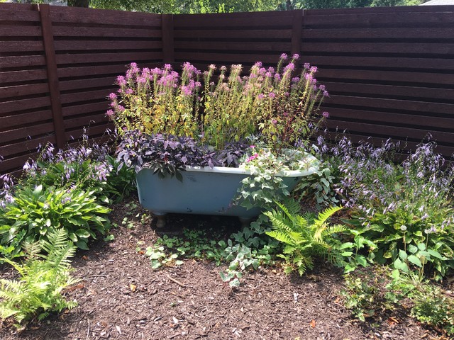 Clawfoot best sale tub planter