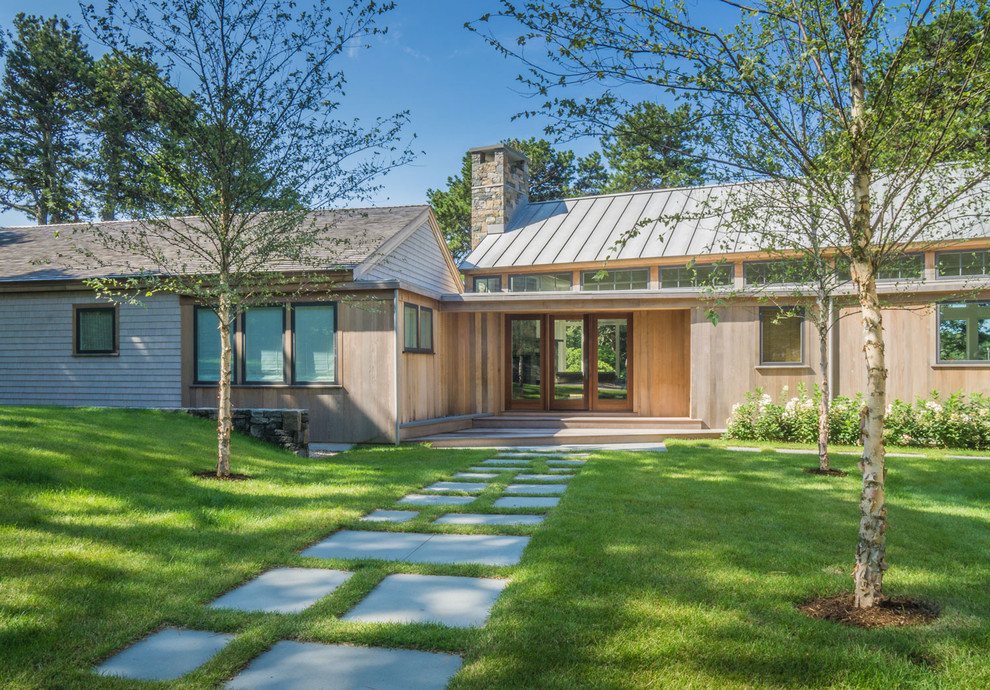 Mittelgroßer, Halbschattiger Moderner Garten im Sommer mit Natursteinplatten in Boston