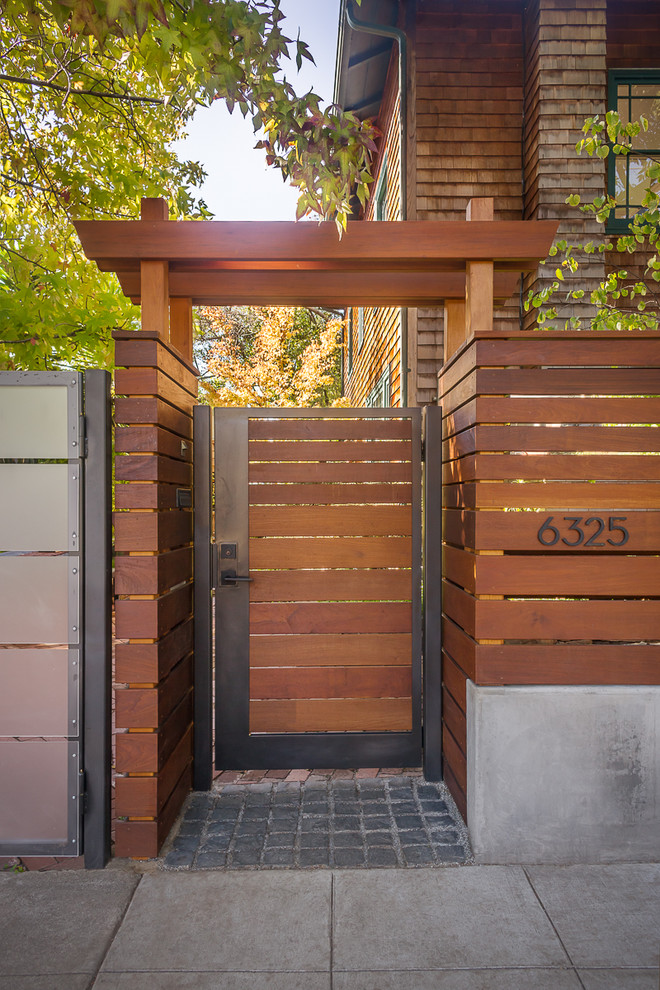 Design ideas for a medium sized modern front garden in San Francisco with a garden path.