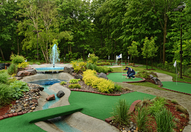 Commercial: Caddy Shack Mini Golf - Clásico renovado - Jardín - Toronto -  de Wentworth Landscapes | Houzz
