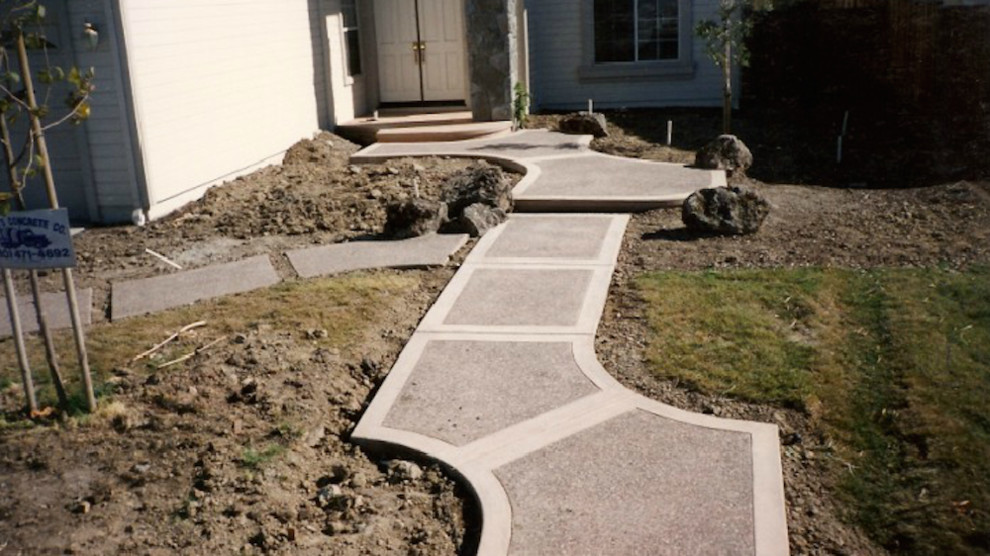 Photo of a front yard concrete paver landscaping in San Francisco.