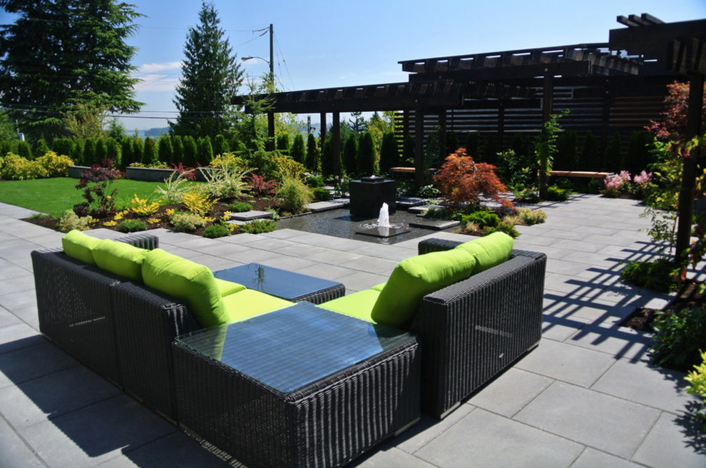 Contemporary West Vancouver Landscape Contemporary Patio