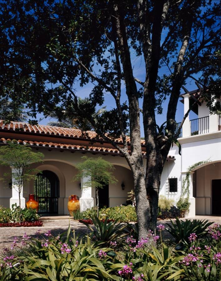 Coral Gables Residence - Photo 01 - Mediterranean - Landscape - Miami ...