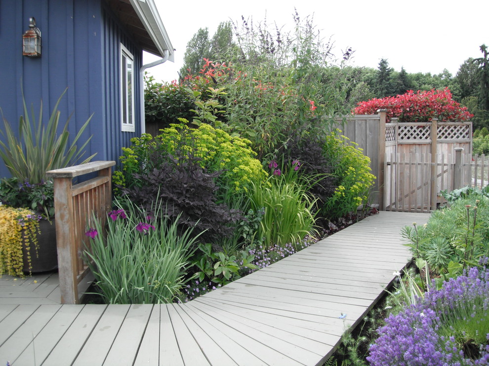 This is an example of a traditional landscaping in Vancouver.